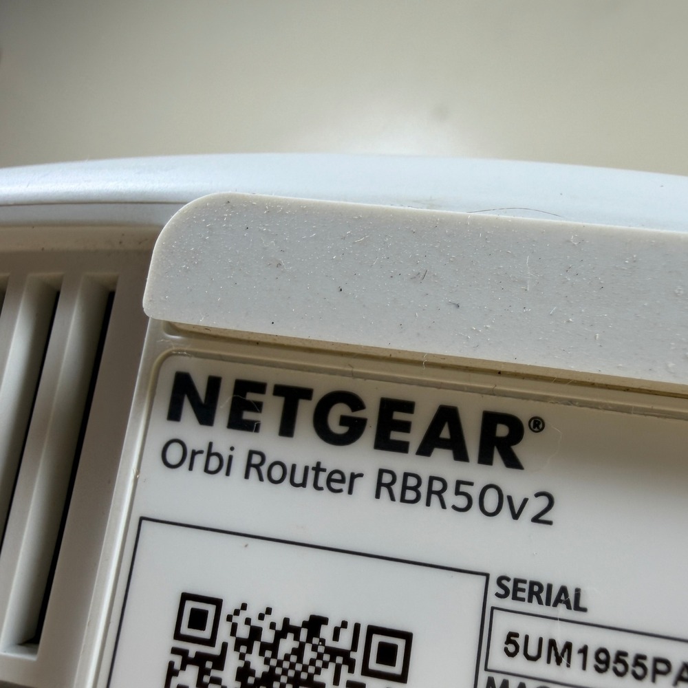 NETGEAR Orbi Router RBR50v2 White Home Mesh WiFi Tri-band AC3000 - Picture 6 of 7